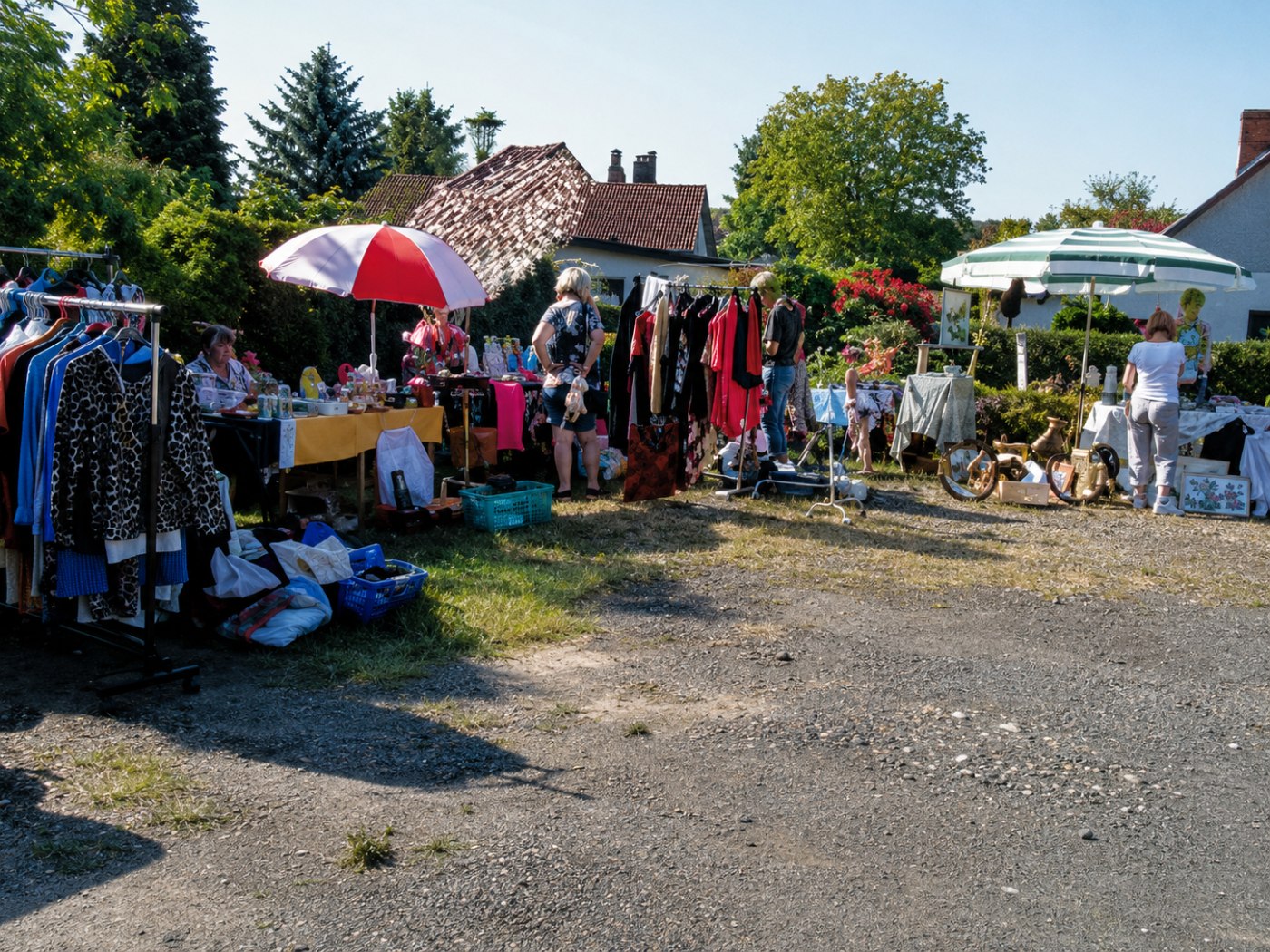 1. Trödelmarkt Kolonie Waldessaum