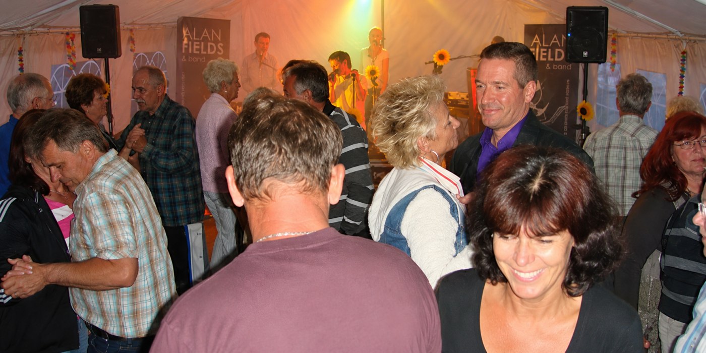 Livemusik im Vereinshaus